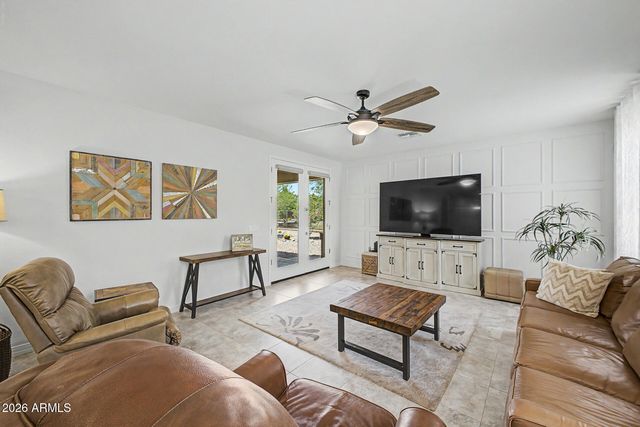 10934 E REUBEN Circle, Mesa, AZ 85212