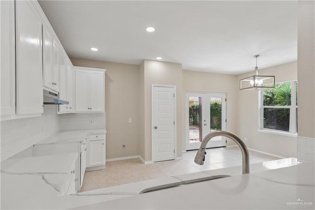 2014 Linsay Boulevard, Edinburg, TX 78539