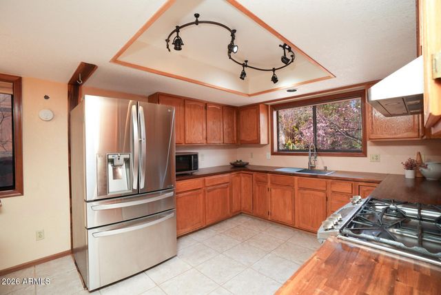 230 MONTAZONA Trail, Sedona, AZ 86351