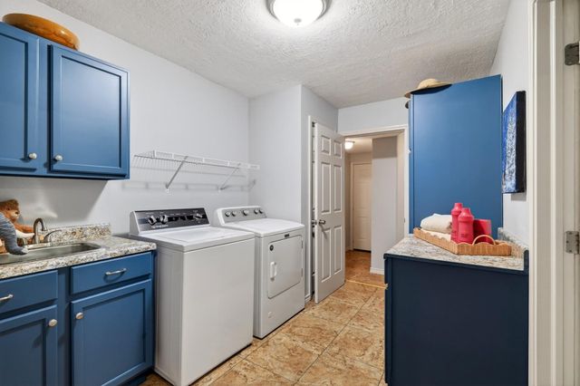 1002 Washington Street, Brenham, TX 77833
