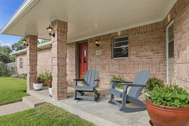 1002 Washington Street, Brenham, TX 77833