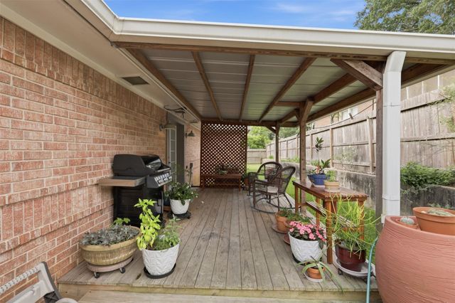 1002 Washington Street, Brenham, TX 77833
