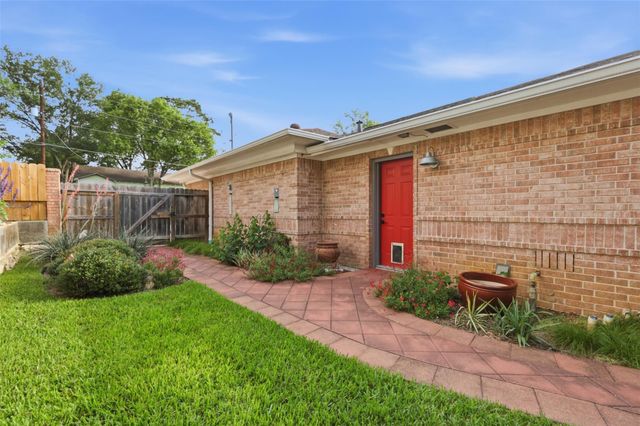 1002 Washington Street, Brenham, TX 77833