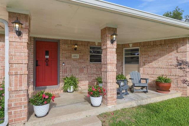 1002 Washington Street, Brenham, TX 77833