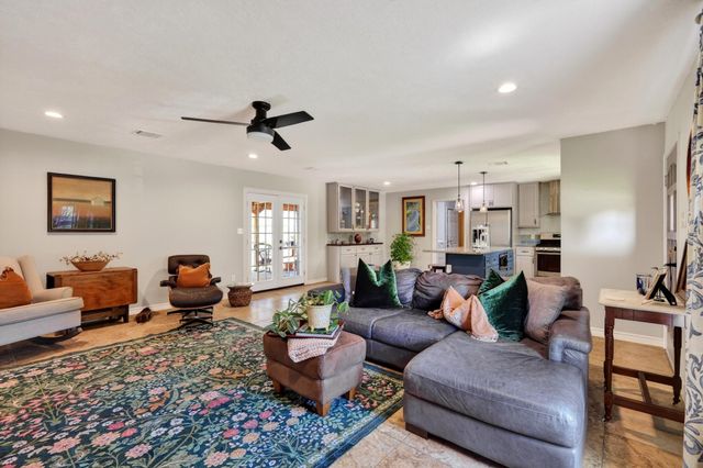 1002 Washington Street, Brenham, TX 77833