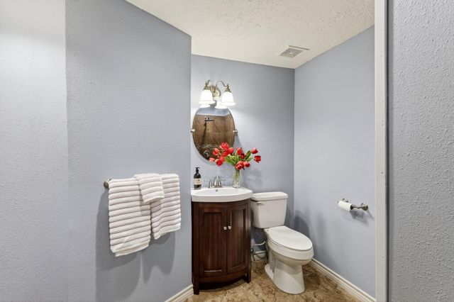 1002 Washington Street, Brenham, TX 77833
