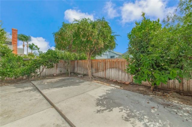 51 Cape Cod, Irvine, CA 92620