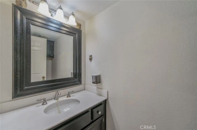 51 Cape Cod, Irvine, CA 92620