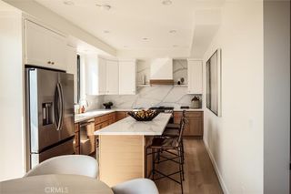 5441 Blackwelder, Los Angeles, CA 90016