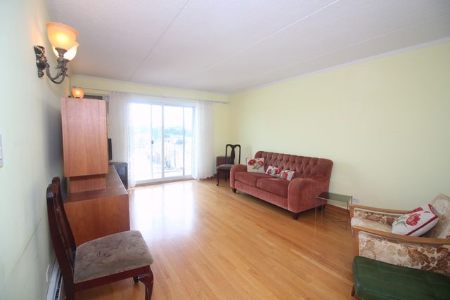 7929 W Grand Avenue 405, Elmwood Park, IL 60707