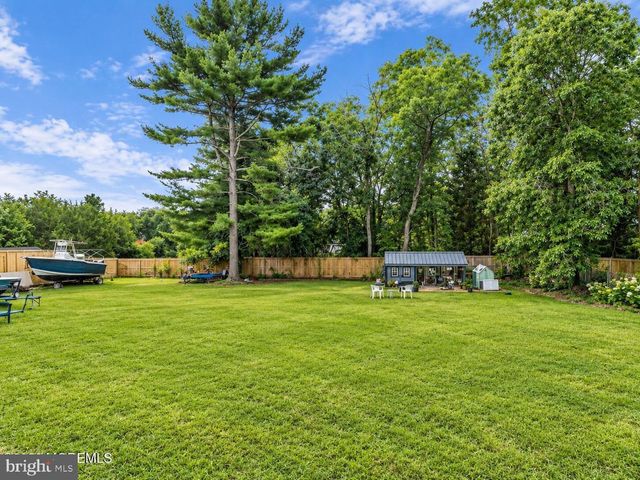 56 WALNUT ST, Little Egg Harbor Twp, NJ 08087