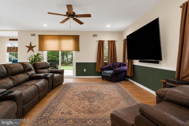 56 WALNUT ST, Little Egg Harbor Twp, NJ 08087