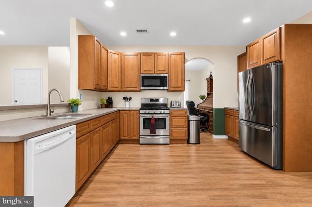 56 WALNUT ST, Little Egg Harbor Twp, NJ 08087