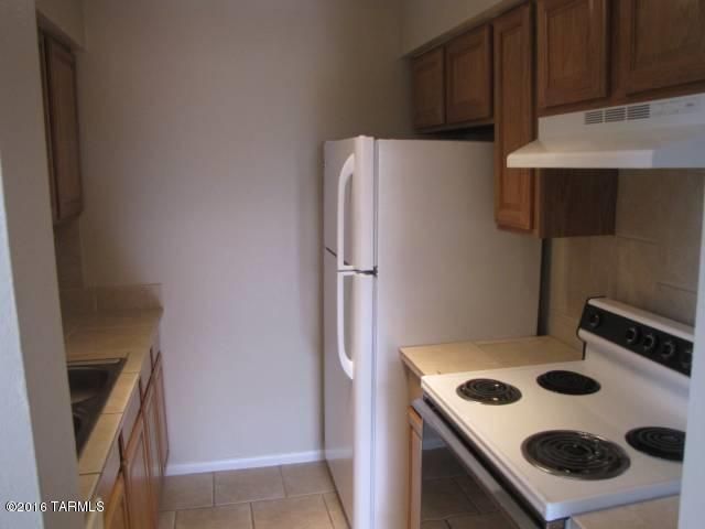 6533 E Calle La Paz Unit D, Tucson, AZ 85715