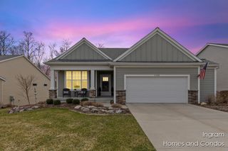 4122 Preserve Drive NE, Belmont, MI 49306
