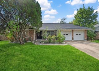 8622 Dover Street, Houston, TX 77061