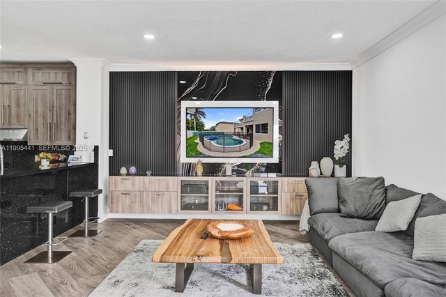 16180 SW 14th St, Pembroke Pines, FL 33027