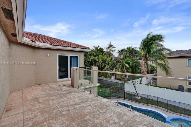 16180 SW 14th St, Pembroke Pines, FL 33027