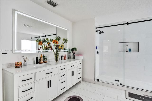 16180 SW 14th St, Pembroke Pines, FL 33027