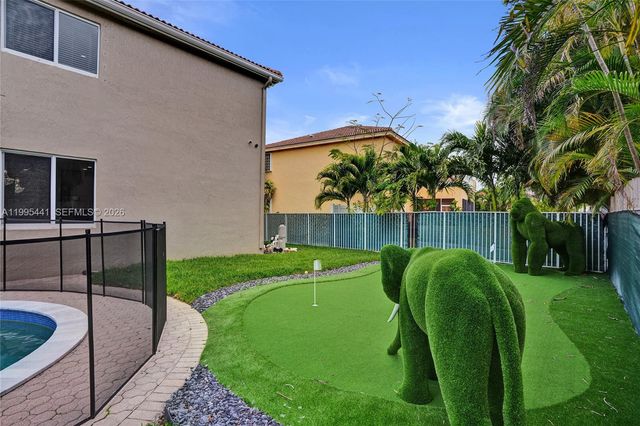 16180 SW 14th St, Pembroke Pines, FL 33027