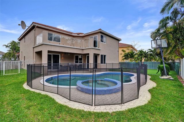 16180 SW 14th St, Pembroke Pines, FL 33027