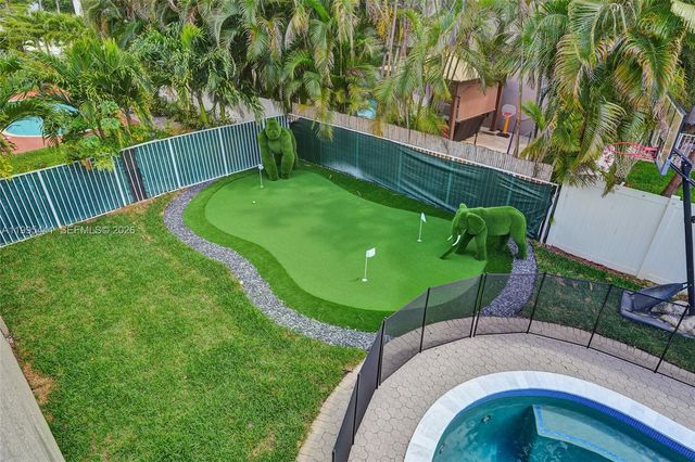 16180 SW 14th St, Pembroke Pines, FL 33027