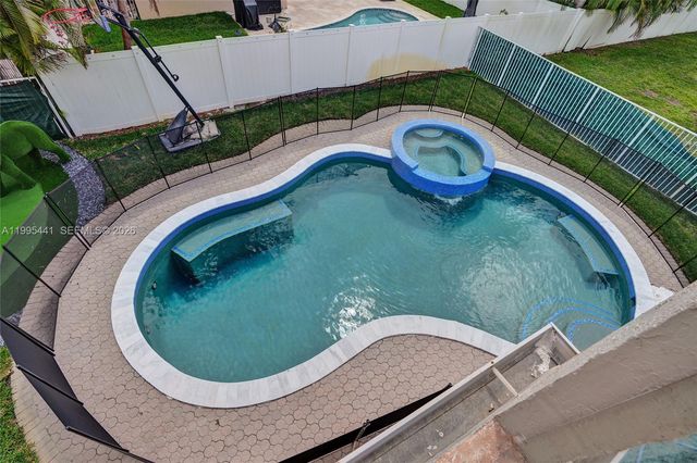 16180 SW 14th St, Pembroke Pines, FL 33027