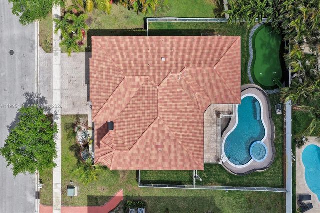 16180 SW 14th St, Pembroke Pines, FL 33027