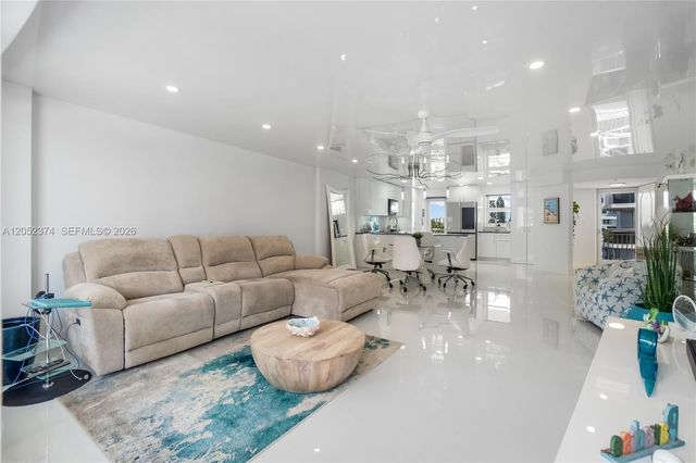 4100 Galt Ocean Drive 404, Fort Lauderdale, FL 33308