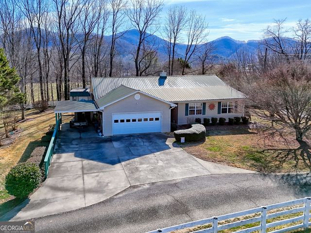 16 Riverview Lane, Dillard, GA 30537