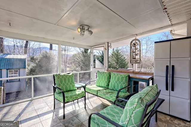 16 Riverview Lane, Dillard, GA 30537