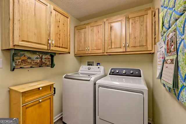 16 Riverview Lane, Dillard, GA 30537