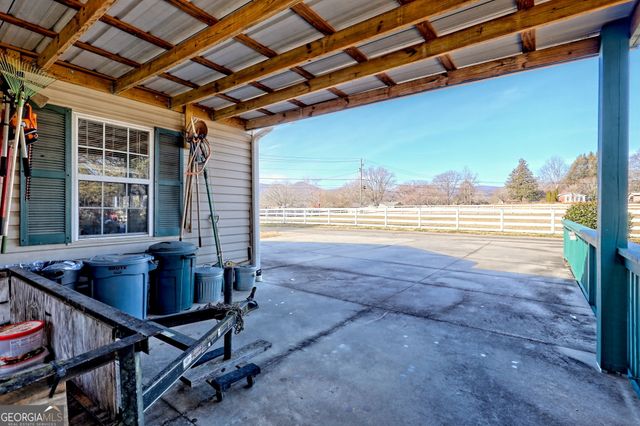 16 Riverview Lane, Dillard, GA 30537