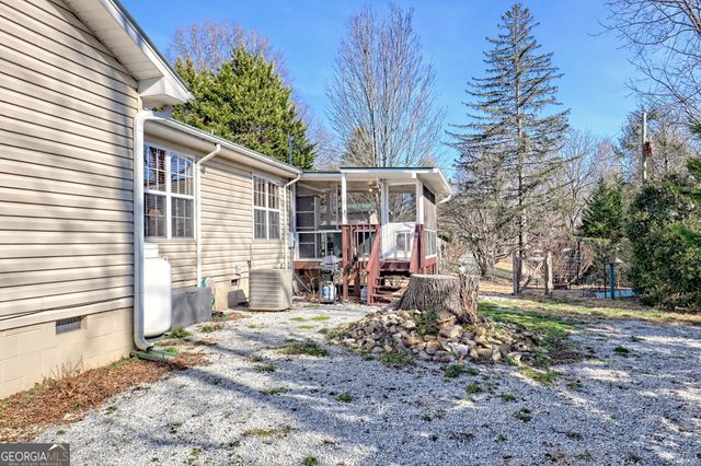 16 Riverview Lane, Dillard, GA 30537