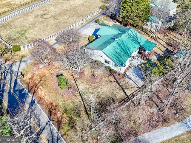 16 Riverview Lane, Dillard, GA 30537