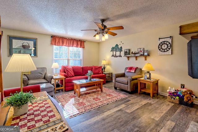 16 Riverview Lane, Dillard, GA 30537