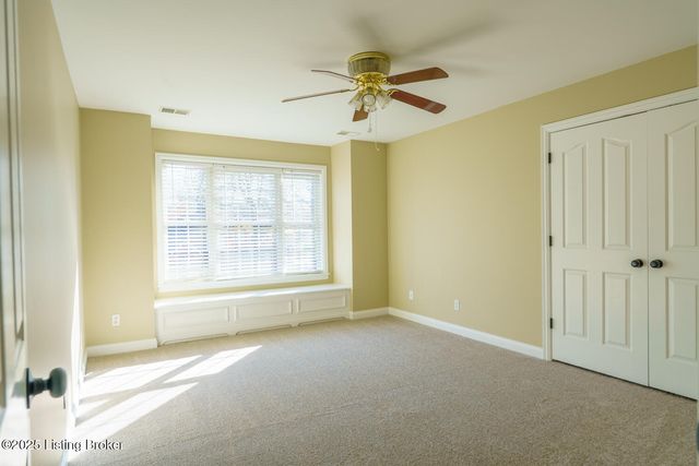 9005 Hiview Ln, Louisville, KY 40272