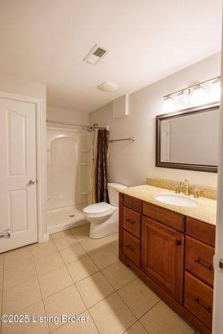 9005 Hiview Ln, Louisville, KY 40272