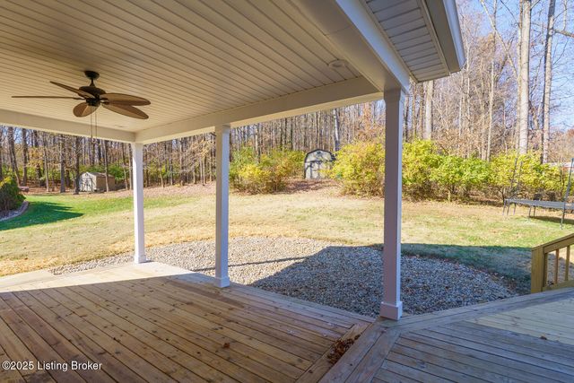 9005 Hiview Ln, Louisville, KY 40272