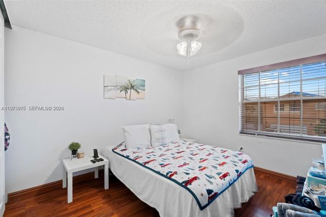 15522 NW 12th Ct, Pembroke Pines, FL 33028