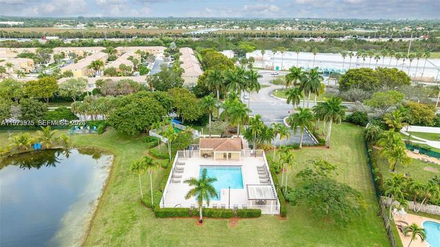 15522 NW 12th Ct, Pembroke Pines, FL 33028