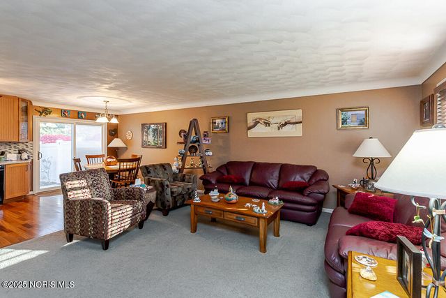 540 Independence Drive, Waterville, OH 43566