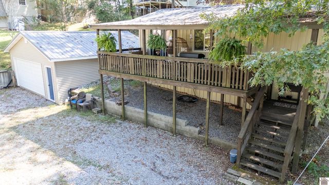 30 Rose Drive, Murray, KY 42071