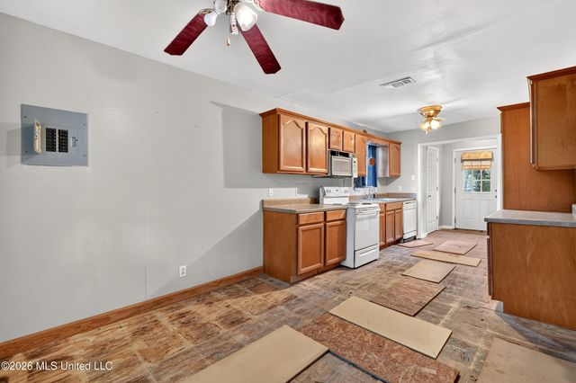 338 Carroll Avenue, Bay Saint Louis, MS 39520