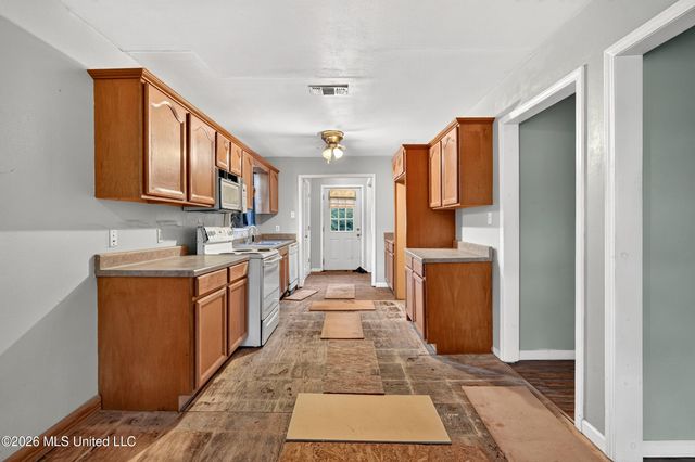 338 Carroll Avenue, Bay Saint Louis, MS 39520