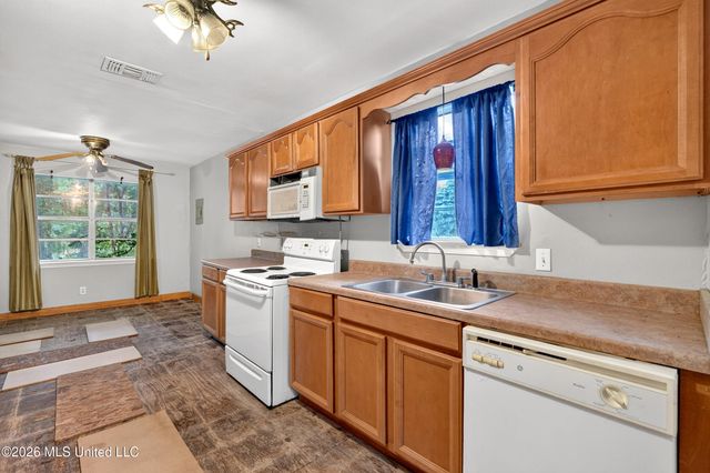 338 Carroll Avenue, Bay Saint Louis, MS 39520