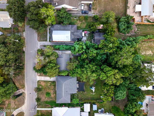 338 Carroll Avenue, Bay Saint Louis, MS 39520