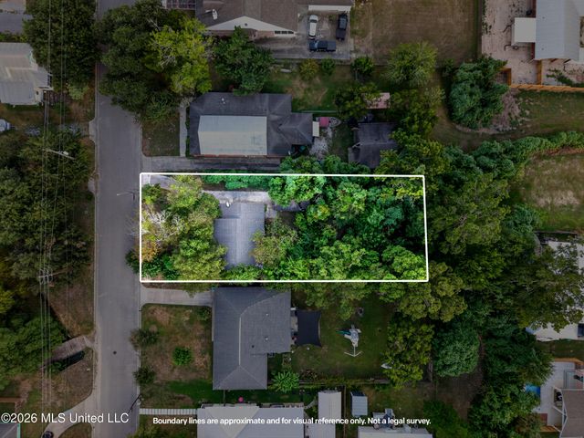 338 Carroll Avenue, Bay Saint Louis, MS 39520