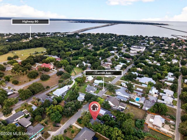 338 Carroll Avenue, Bay Saint Louis, MS 39520