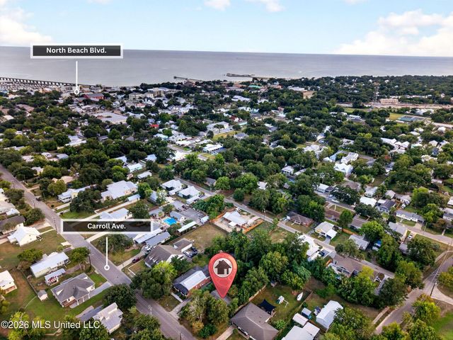 338 Carroll Avenue, Bay Saint Louis, MS 39520